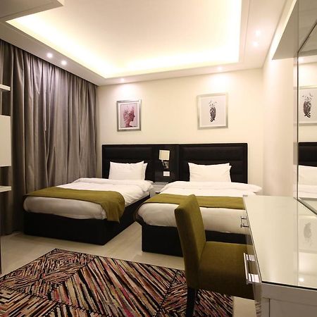 Palm Ville Suites Beirut Esterno foto