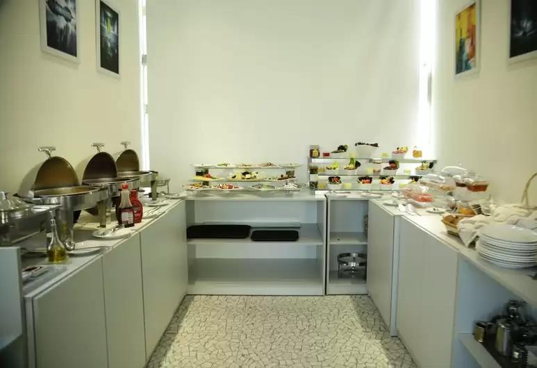 Palm Ville Suites Beirut Esterno foto