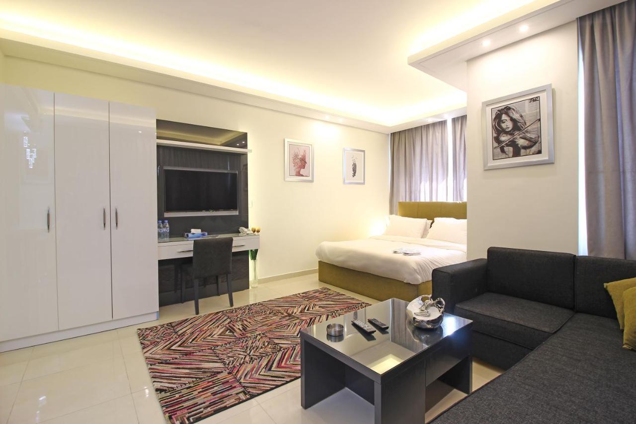 Palm Ville Suites Beirut Esterno foto